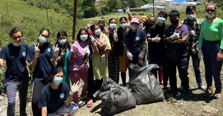 environment conservation volunteer